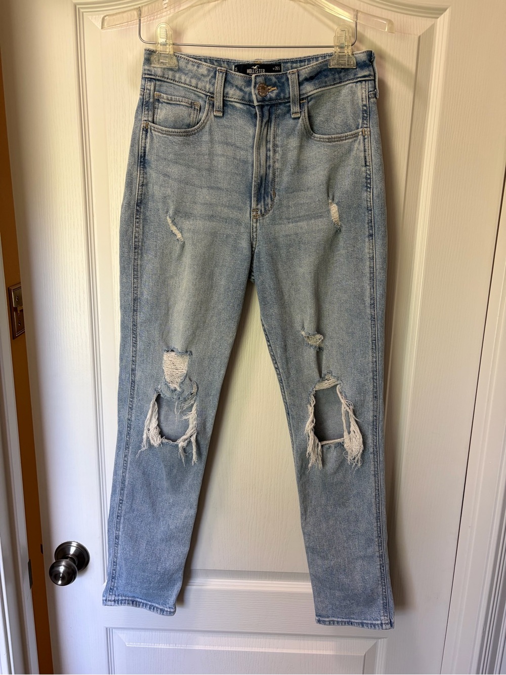 Hollister Light Blue High-Rise Mom Distressed Jeans size 2S